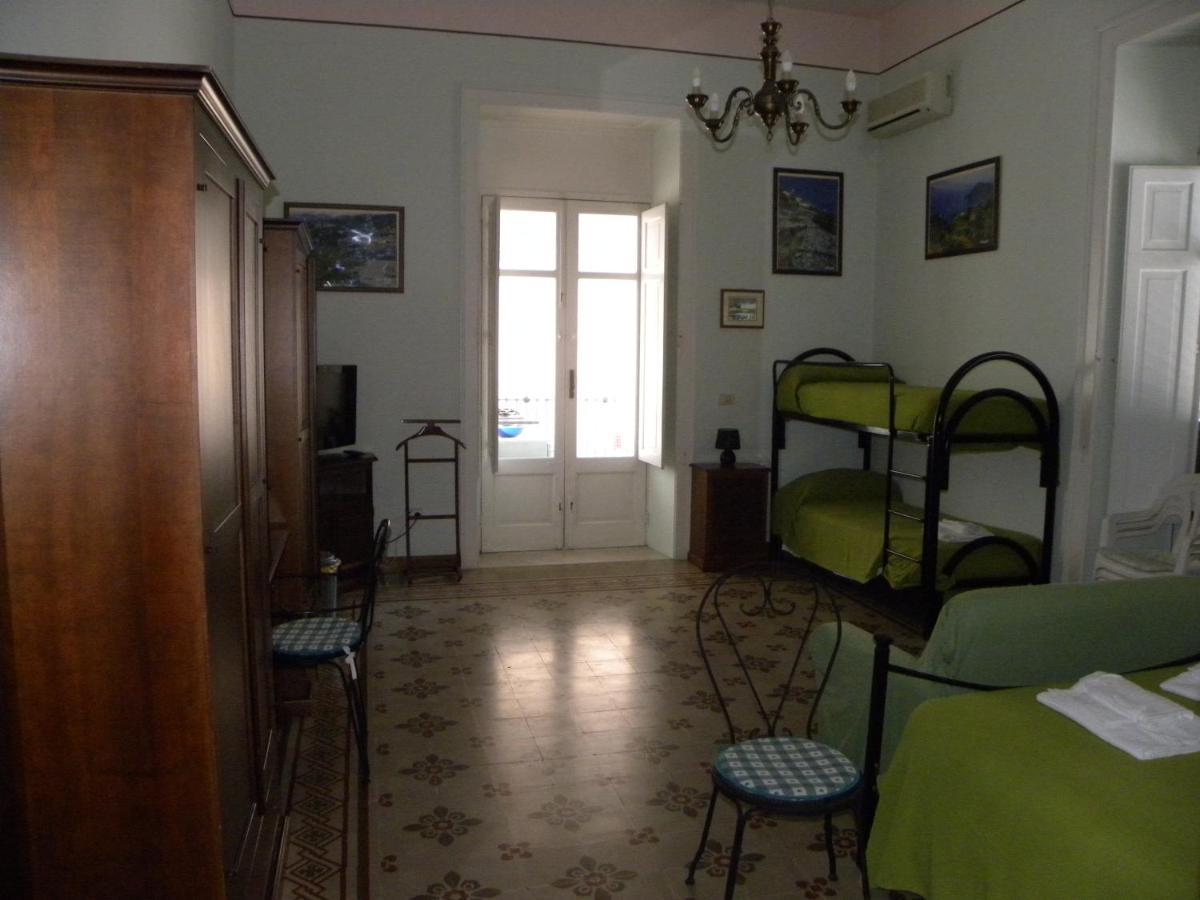 Novecento Apartment Đảo Lipari Ngoại thất bức ảnh